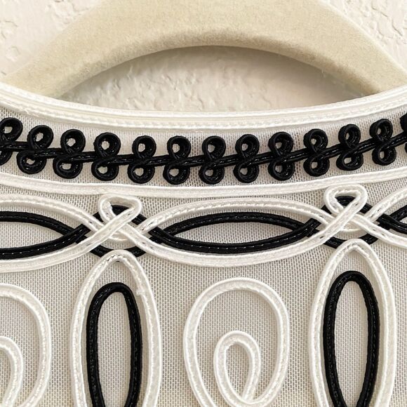 Chicos Travelers Women’s Black White  Jacket Chicos Size 00 US Size 2 Soutache - Picture 7 of 8